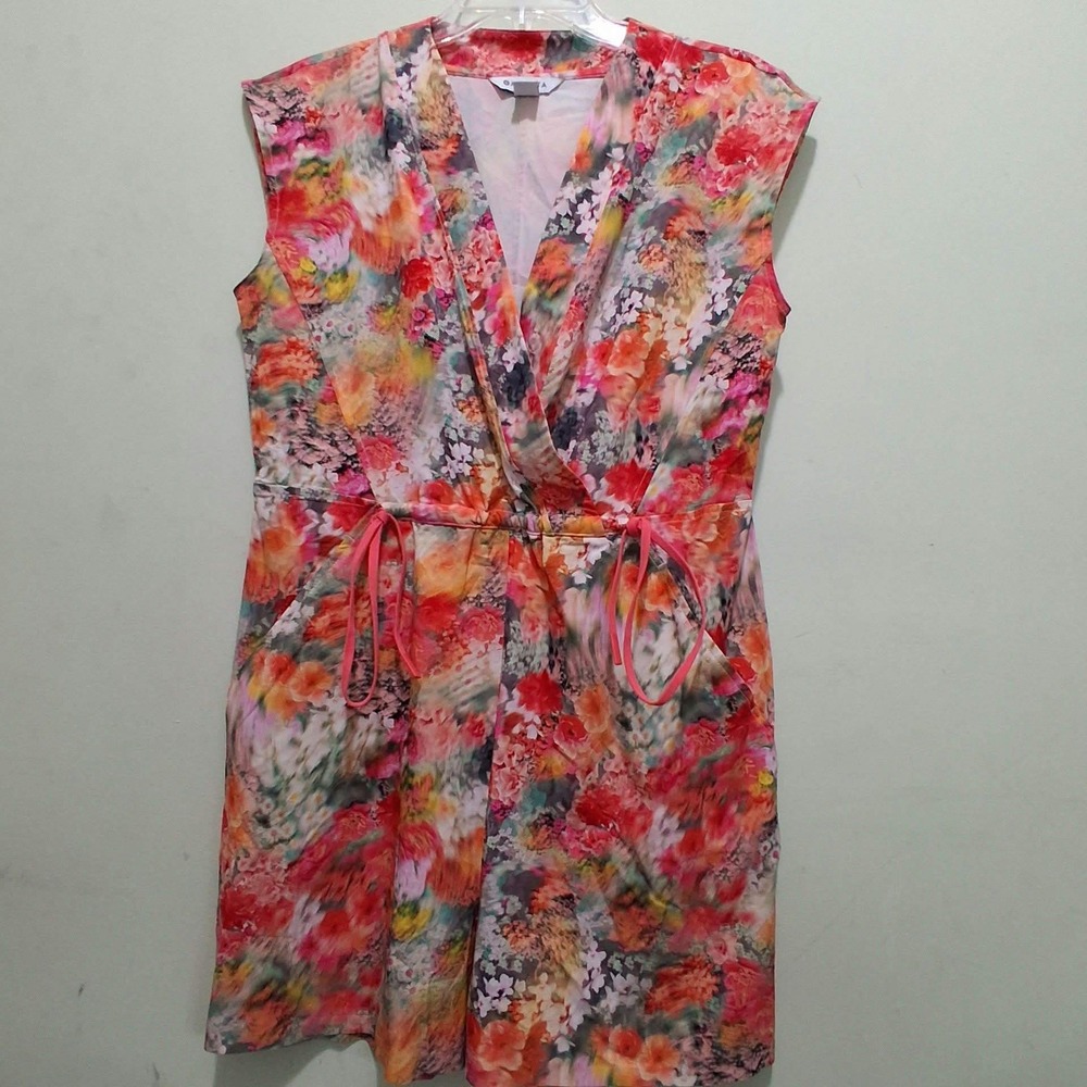 Athleta Marlow Romper XS Floral V-Neck Sleeveless Drawstring Waist Pockets Pinks